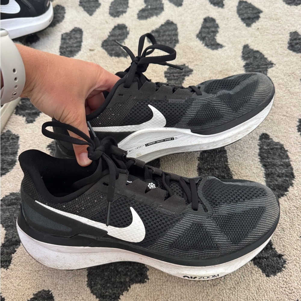 Nike Structure Running Shoes